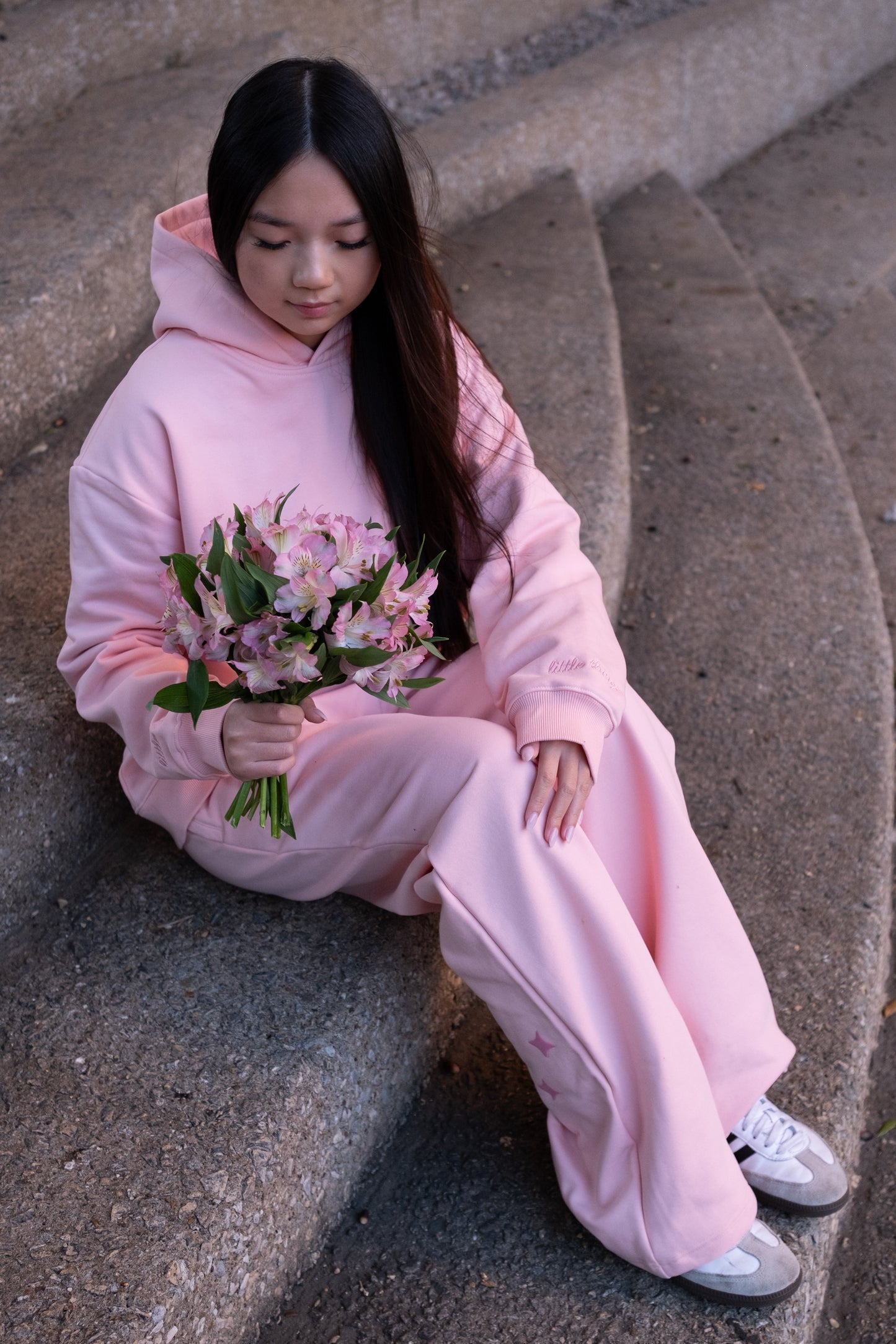 "It's the Little Things" Sweatpants in Petal Pink